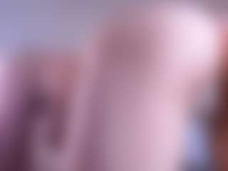 Live cam show with Adele-Vibe - Red Hair Middle Aged on Camsoda
