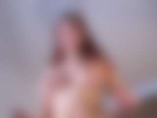 Live cam show with Adele-Vibe - Green Eyes on xheatlive.com