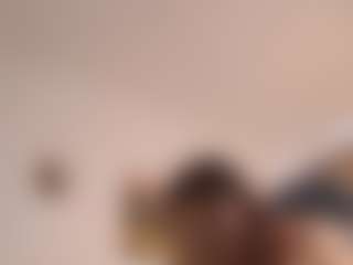 Live-camshow met Adele-Vibe - Red Hair Fetish op Camsoda