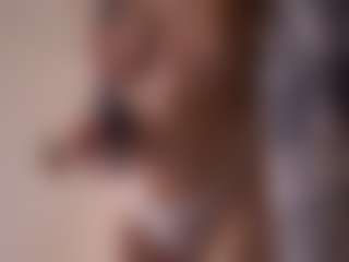 Live cam show with Adele-Vibe - Control on TeamSkeetLive