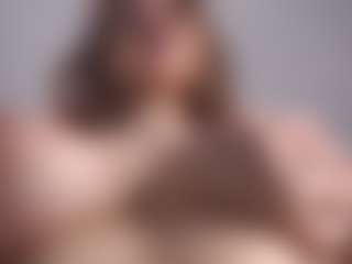 Live cam show with Adele-Vibe - Middle Aged on CamwithHer