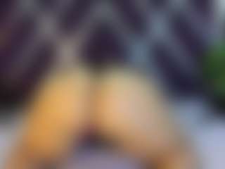 Arielasm MILF webcam performer live streaming