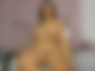 Arielasm MILF webcam performer live streaming
