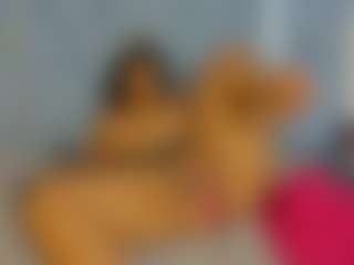 Live cam show with Arielasm - MILF on CamClone