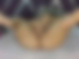 Live cam show with Arielasm - Fingering on Mixed Magazine Live