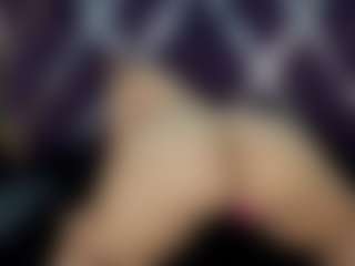 Live cam show with Arielasm - Fingering on livesuperchat.net