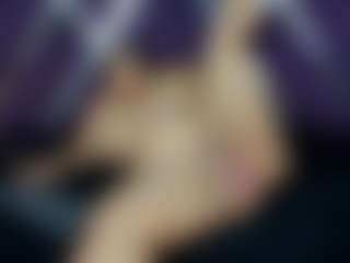 Live cam show with Arielasm - Drinking on madthumbs