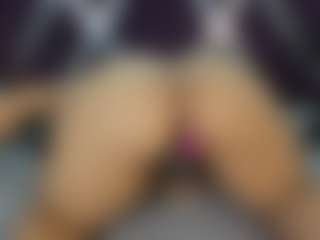 Live cam show with Arielasm - Full Nudity on madthumbs