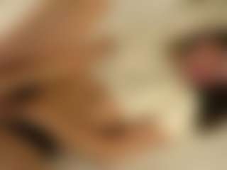 MariamFares's Live Sex Cam Show