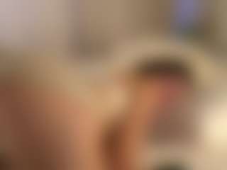 Live cam show with MariamFares - White on Streamer API | united kingdom