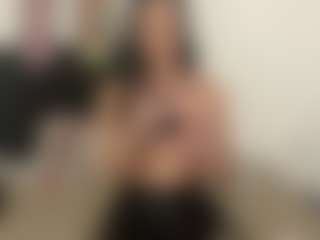 Live cam show with natashatt - Brown Hair on Camsoda
