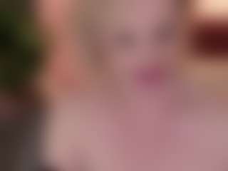 SandraKind's Live Sex Cam Show