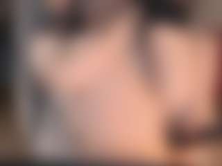 Live cam show with SandraKind - Fingering MILF on sexylive.show