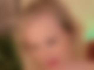 SandraKind's Live Sex Cam Show