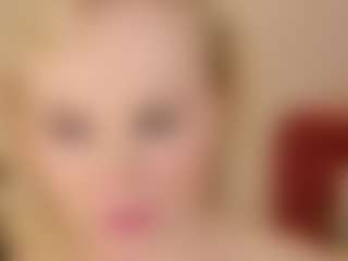 Live cam show with SandraKind - Blonde Hair on xDating