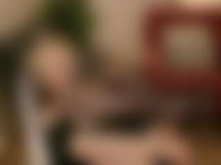 Live cam show with SandraKind - Tease Mature on xxxlivecams.org