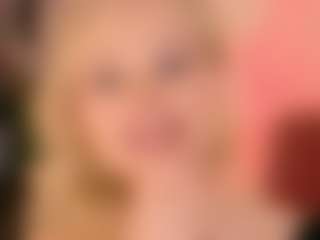 Live cam show with SandraKind - Skinny MILF on AdultVida.com