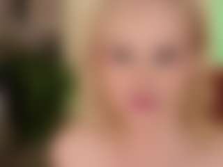 SandraKind's Live Sex Cam Show