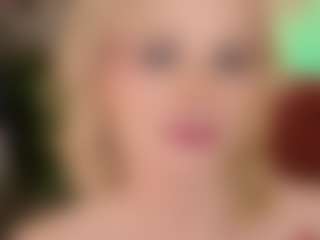 Live cam show with SandraKind - Skinny on Camsoda