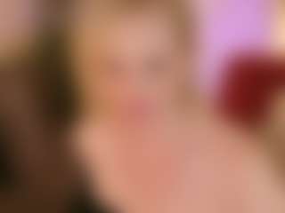 Live cam show with SandraKind - Middle Aged on Camsoda