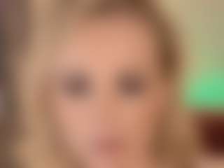 Live cam show with SandraKind - Petite on Dare Cams