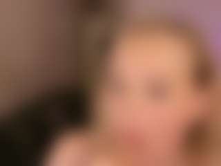 SandraKind's Live Sex Cam Show