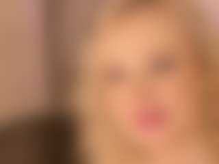 Live cam show with SandraKind - Erotic Dance on SmokeAndPoke