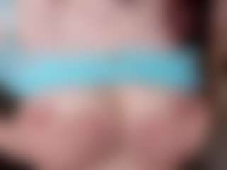 Live cam show with Synne-g1ows - Brown Hair on TeamSkeetLive