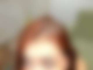 Live cam show with Synne-g1ows - Green Eyes on crypto-cams