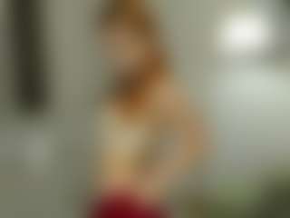 Live cam show with Synne-g1ows - Skinny on Stripli.com