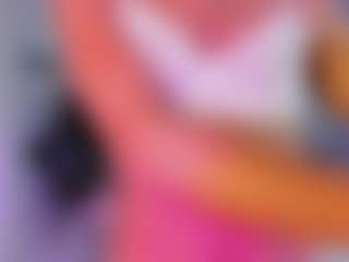 Live cam show with Alaiaguerra - Brown Eyes on Camsoda