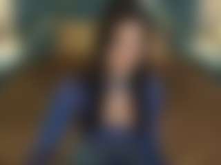 Live cam show with BerryDiva - Blue Eyes on CamwithHer