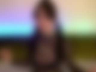 Live cam show with BerryDiva - Blue Eyes on Camsoda