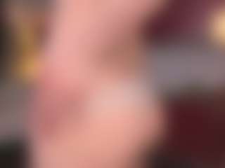 Live cam show with EdlinDollins - Facesitting on SxyPornLive