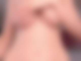 Live cam show with EdlinDollins - Blue Eyes on Free Soda