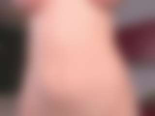 Live cam show with EdlinDollins - Facial on Stripli.com
