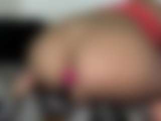 LunaAfterHours's Live Sex Cam Show
