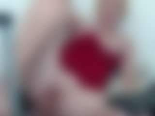 Live cam show with Marusyaluxury - Small Tits on CamClone