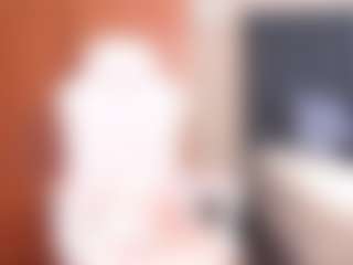 Live cam show with SlenderSubtype - Tittyfuck on Camsoda