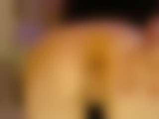 Live cam show with isabela-romano26 - Fingering MILF on Camsoda