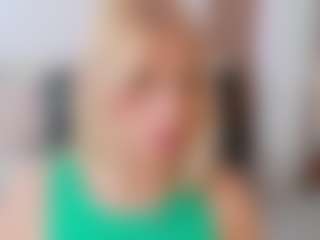 Live cam show with isabela-romano26 - Erotic Dance on CamSodaAdn