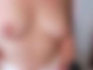 isabela-romano26's Live Sex Cam Show