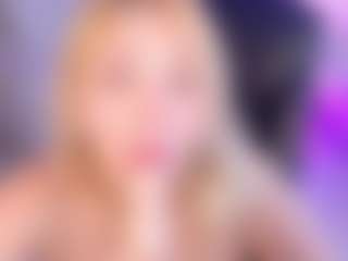 Live cam show with isabela-romano26 - Brown Eyes Blonde Hair on Camsoda