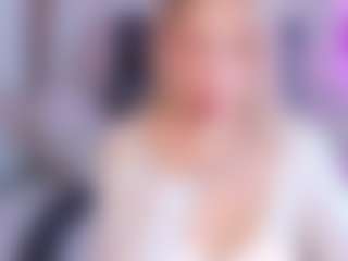 Live cam show with isabela-romano26 - Blonde Hair Big Tits on intimatelivegirls.com