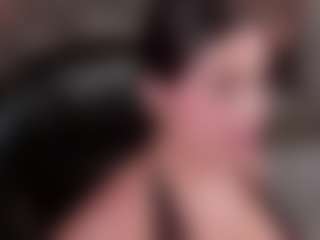 Live cam show with Saskia-litt - Public on Uber Horny