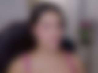 Live cam show with Saskia-litt - Facial Piercings on Camming Site