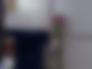 Live cam show with Saskia-litt - Double Penetration on Camming Site