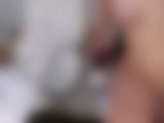 Live cam show with Saskia-litt - Striptease Young Adult on 1on1-livenow