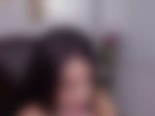 Live cam show with Saskia-litt - Bikini on Dare Cams