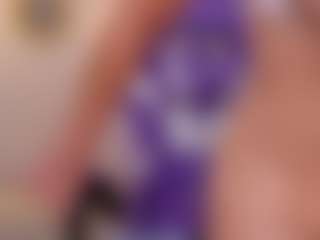 Live cam show with Saskia-litt - Tease on Camsoda